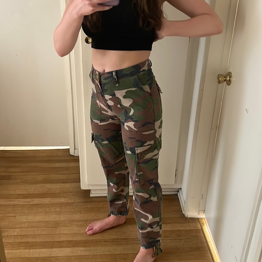 Urban outfitters camo pants